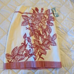 Beth Bowley Women’s skirt, white with red stitching , size 2